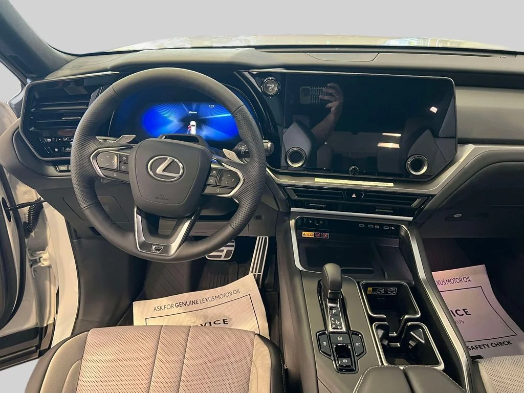 New 2026 Wind Chill Pearl Lexus TX 500h F SPORT PERFORMANCE LUXURY AWD image 13
