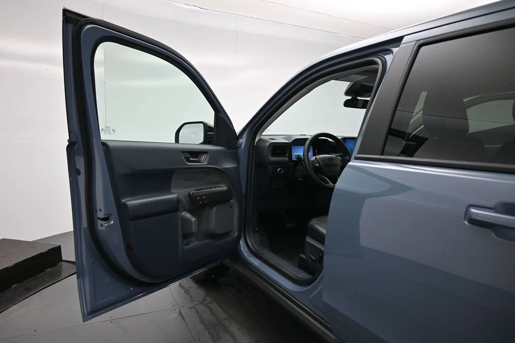 New 2026 Azure Gray Metallic Tri-Coat Ford Lariat image 8