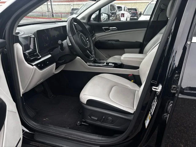 Used 2024 Black Kia EX image 8