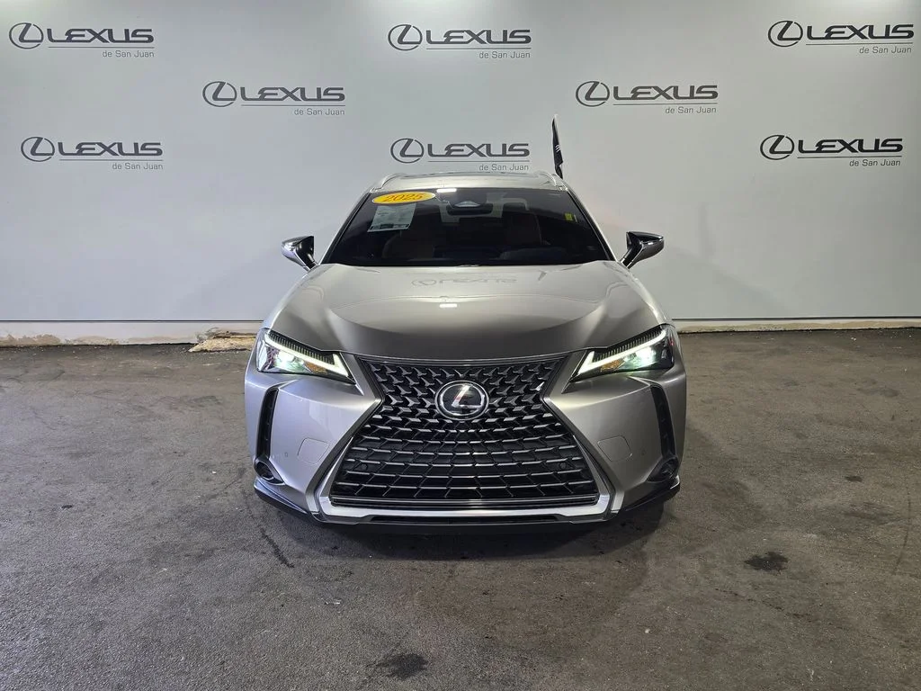 Used 2025 White Lexus 300h F SPORT Design image 6