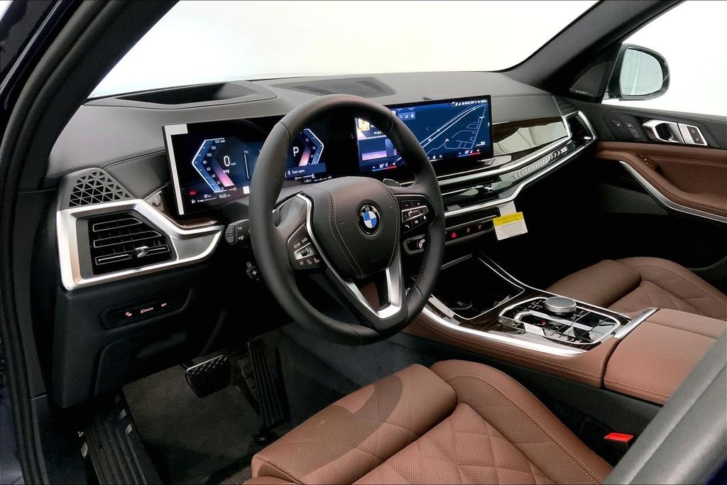 New 2026 Tanzanite Blue II Metallic BMW  image 4