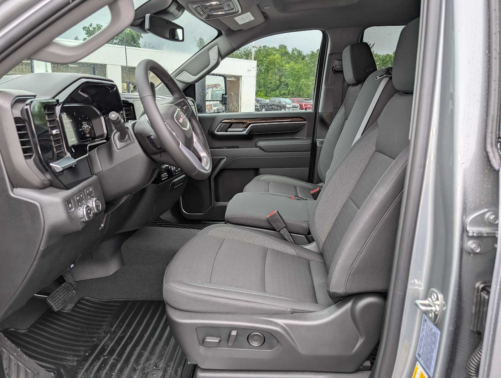 2026 GMC Sierra 3500HD SLE - Photo 14