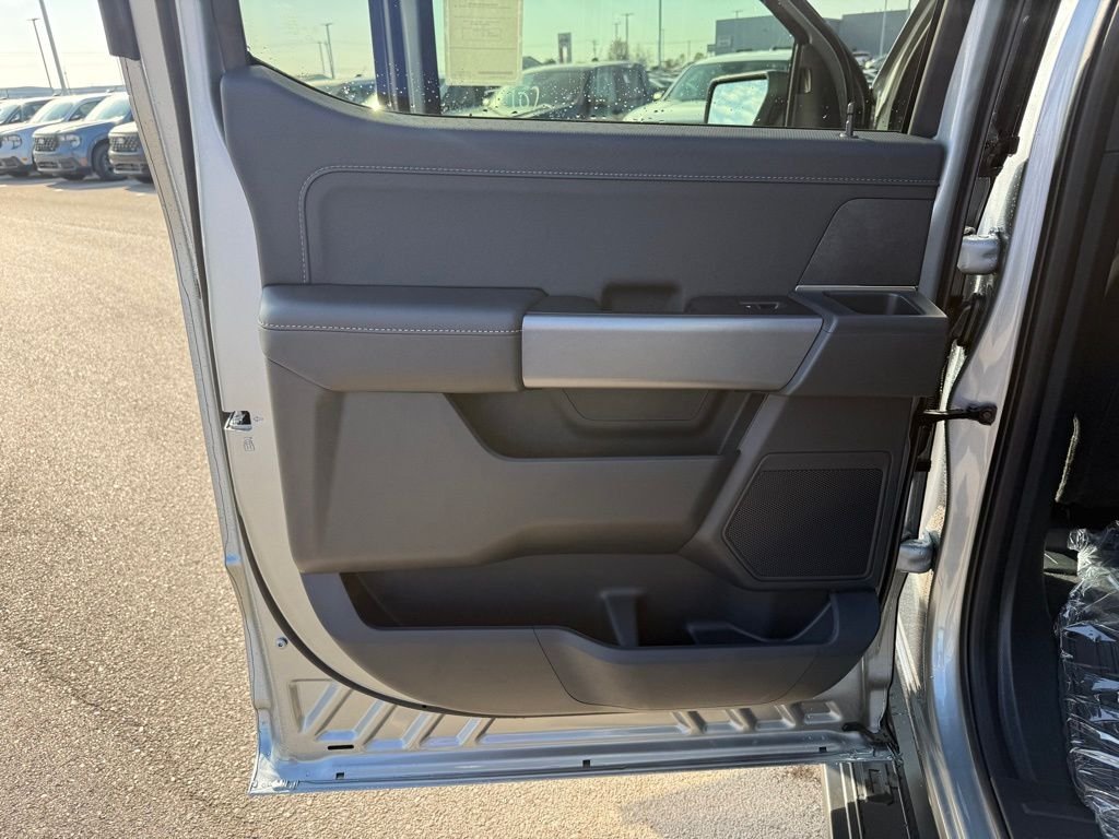 New 2026 Iconic Silver Metallic Ford XLT image 11