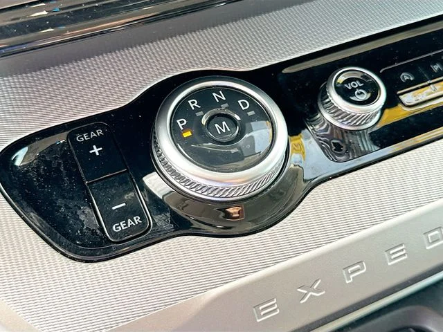 Used 2025 Silver Ford Active image 17