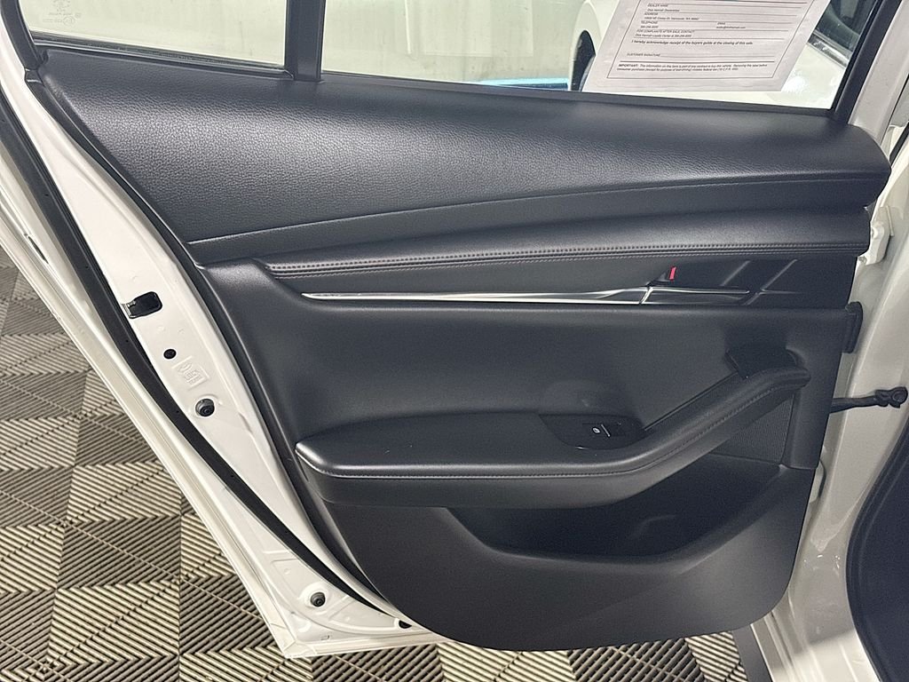 Used 2021 White Mazda Preferred image 20