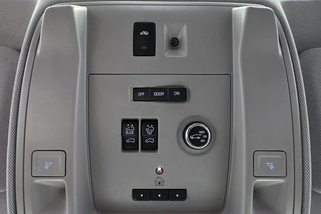 Used 2017 Red GMC Denali image 39