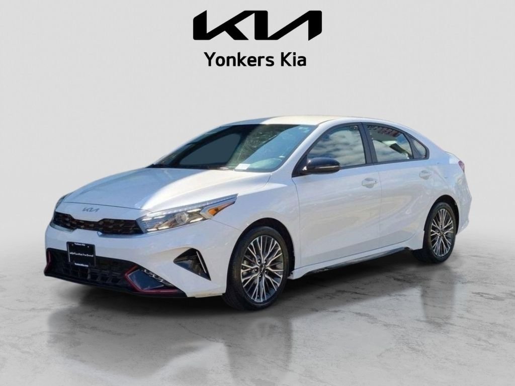 Used 2023 White Kia GT-Line image 2