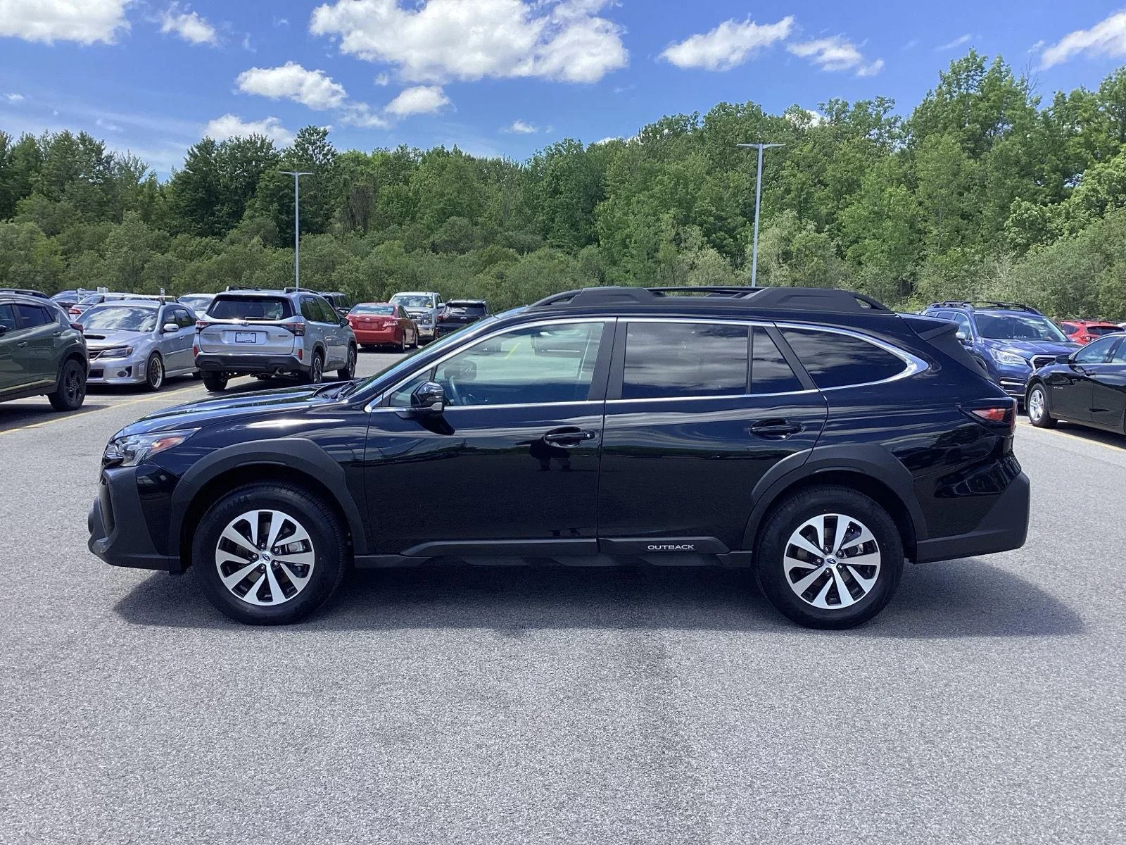 Used 2025 Crystal Black Silica Subaru Premium image 4