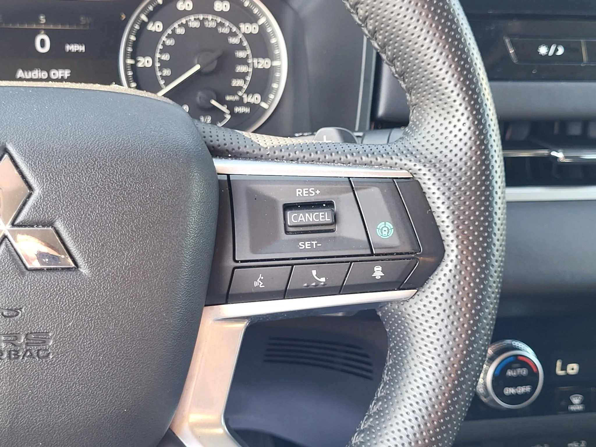 Used 2025 Cosmic Blue Metallic Mitsubishi SE image 14