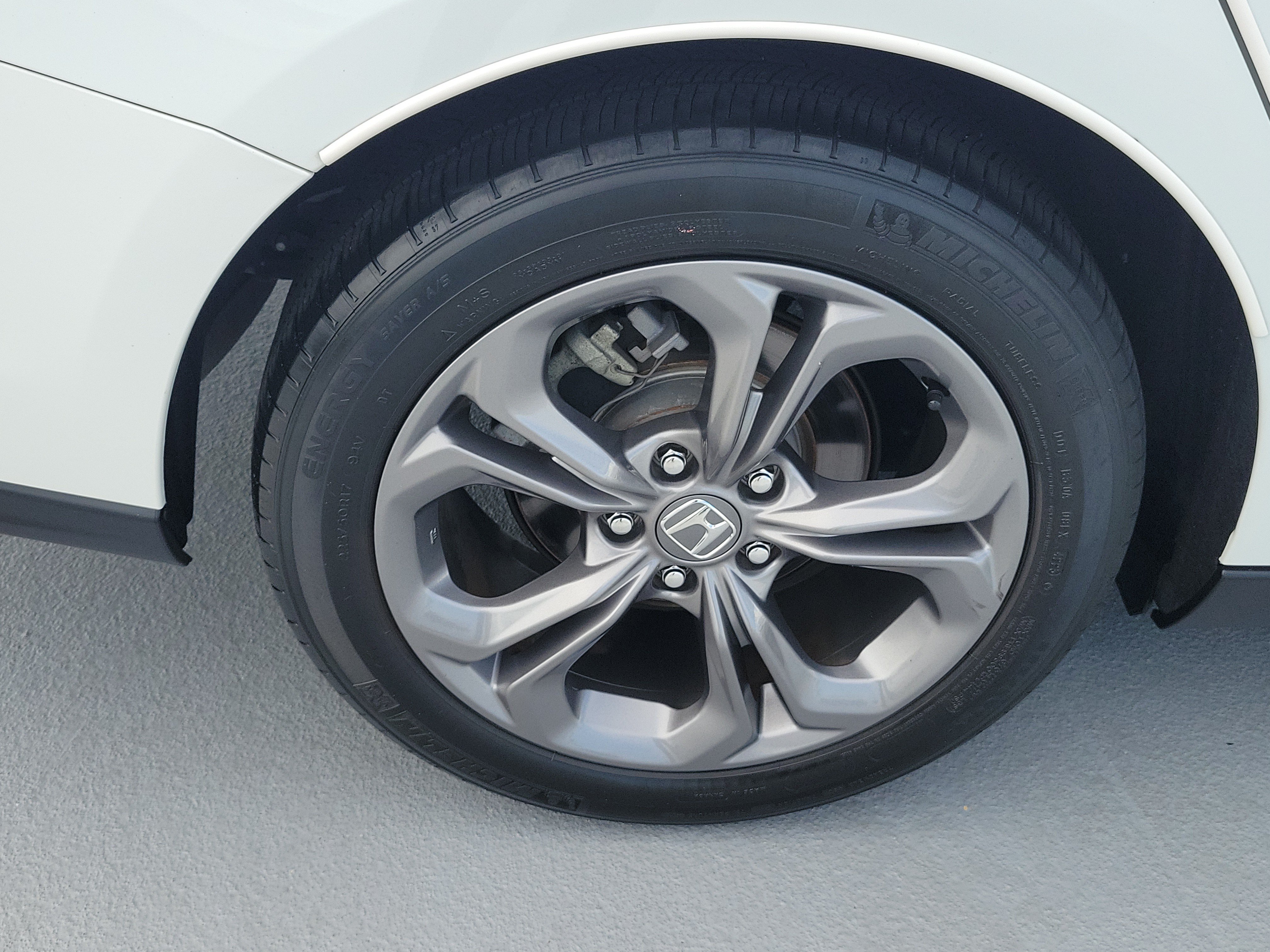 Used 2024 White Honda EX image 7