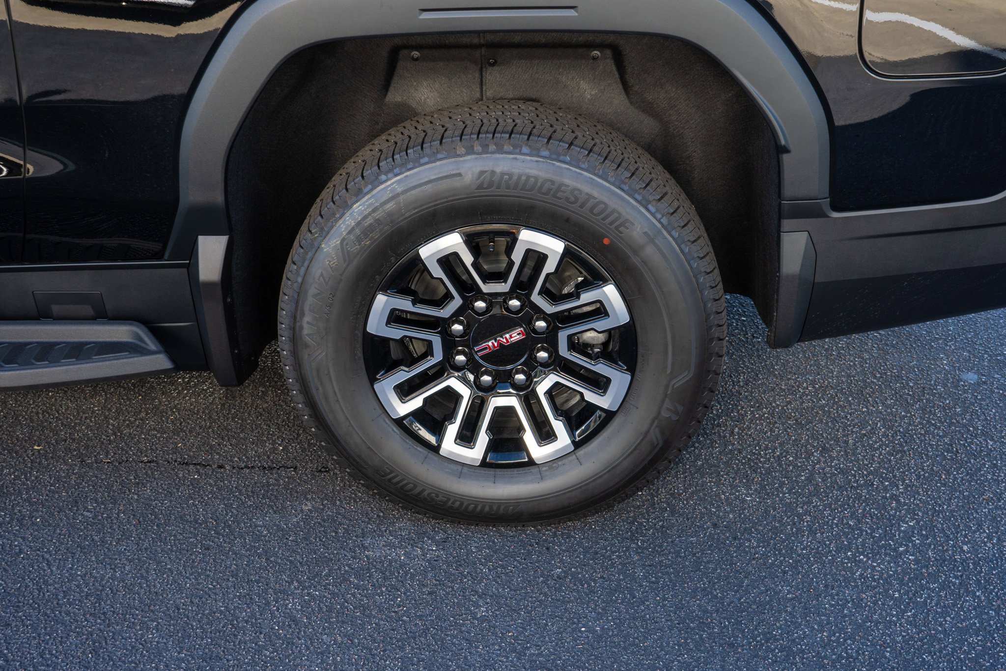 2026 GMC Sierra EV Elevation - Photo 9