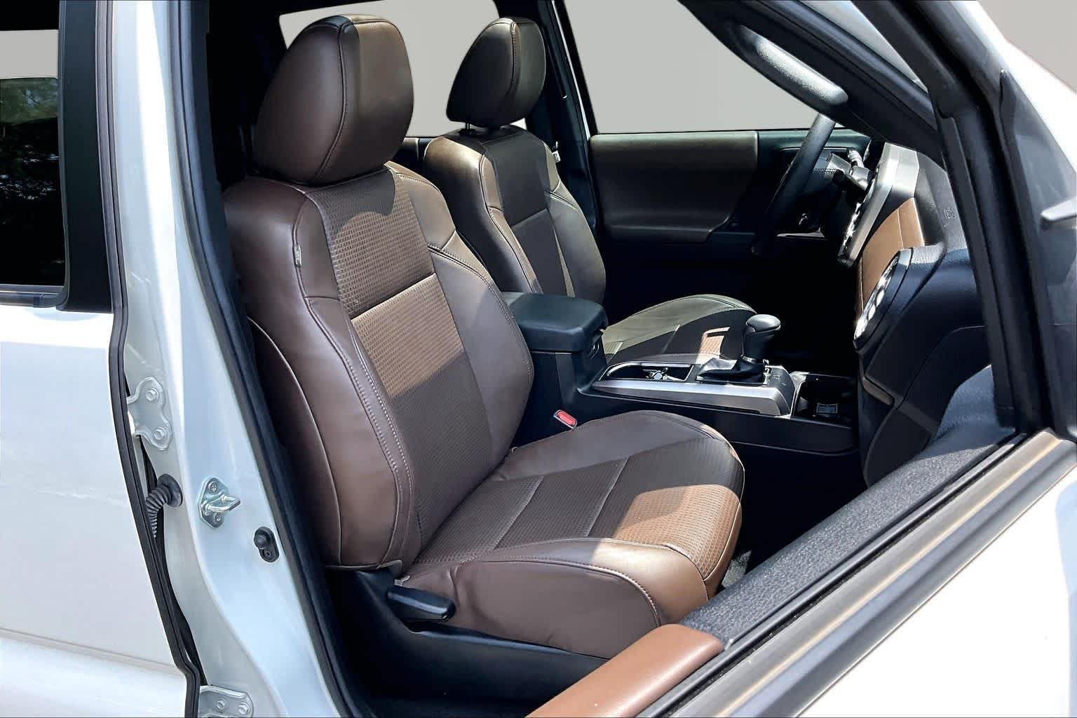 Used 2023 Ice Cap Toyota Limited image 9