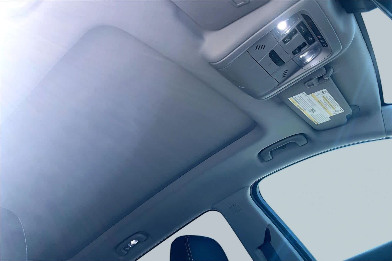 2024 GMC Terrain SLT - Photo 12