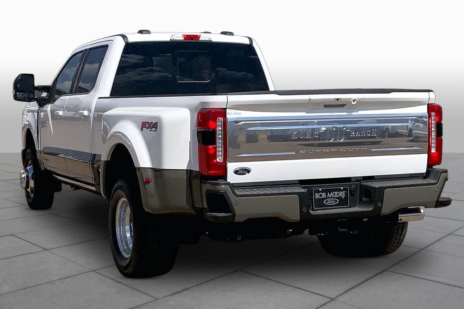 New 2026 Star White Metallic Tri-Coat Ford F-350® King Ranch® image 12