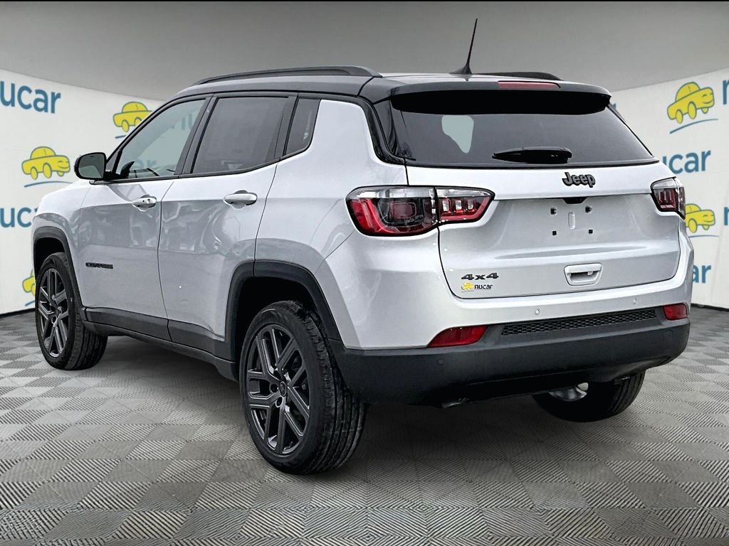 New 2026 Silver Zynith Metallic Clearcoat Jeep Limited image 4