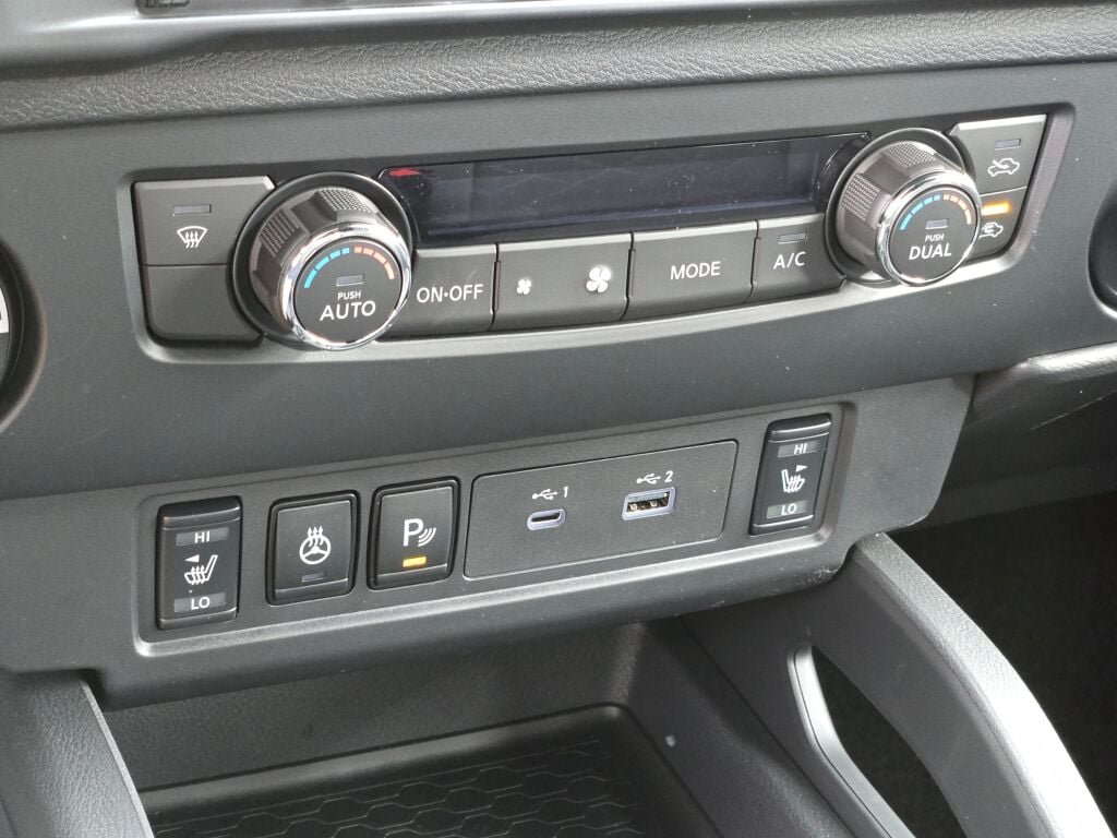 New 2026 Tactical Green Metallic Nissan Crew Cab SV image 25