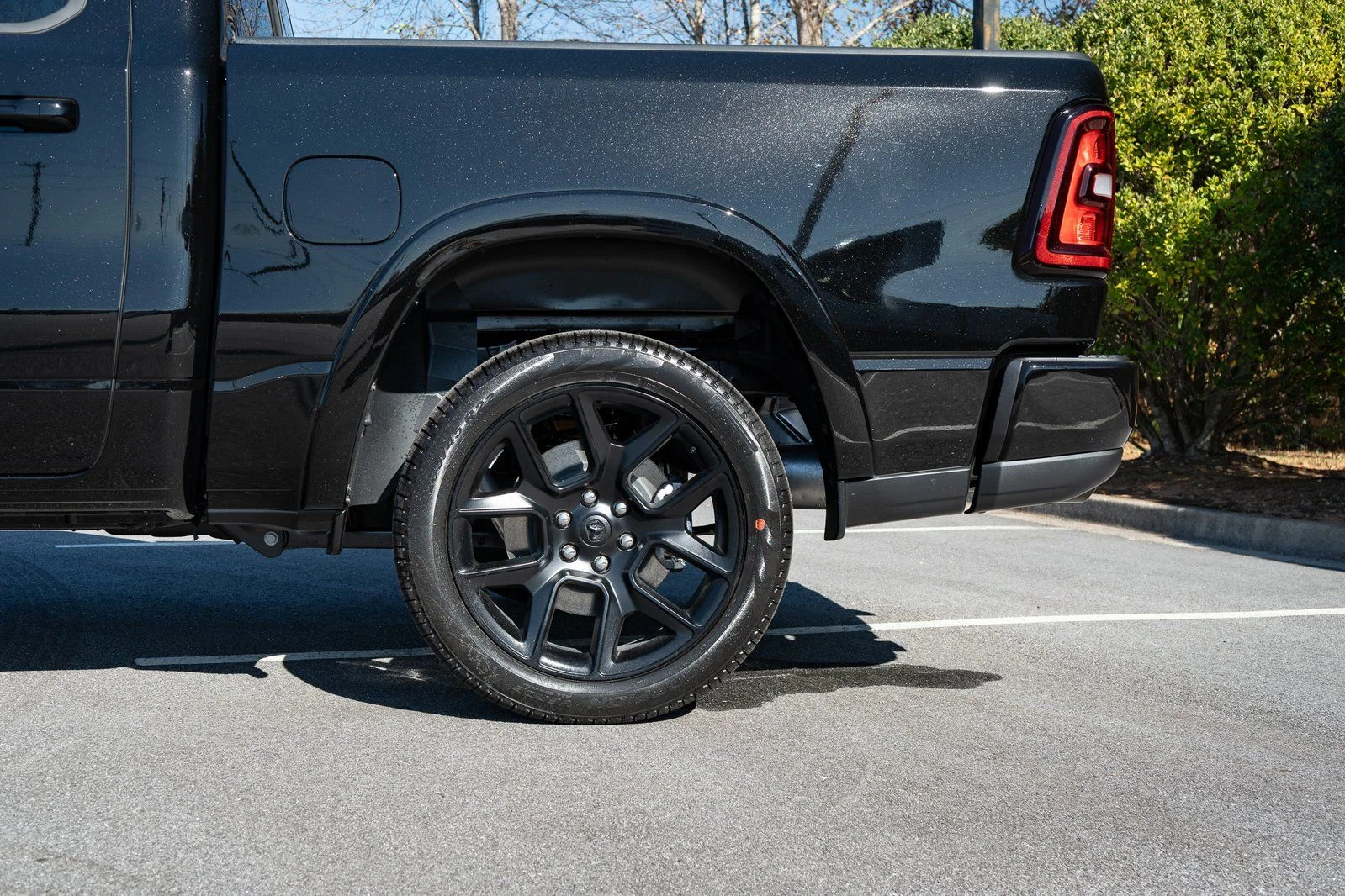 New 2026 Diamond Black Crystal Pearl-Coat Exterior Paint RAM Laramie image 6