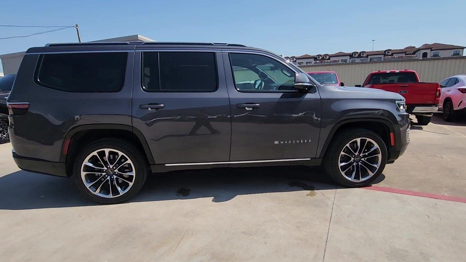 2022 Jeep Wagoneer Series III - Photo 9