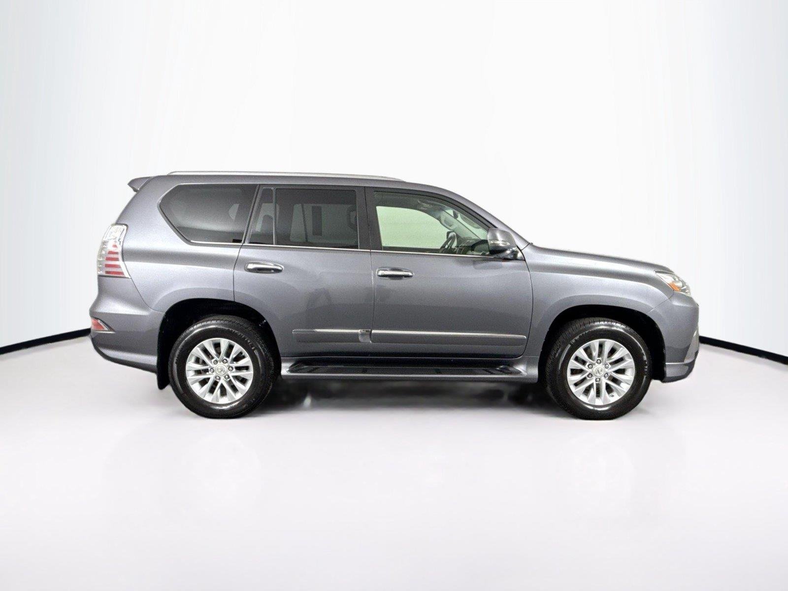 Used 2019 Nebula Gray Pearl Lexus GX 460 Premium image 5