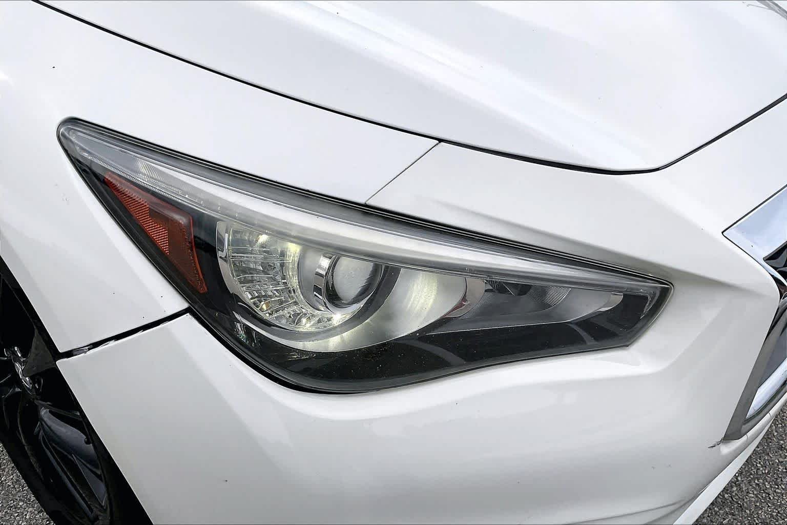 Used 2019 Pure White INFINITI 3.0t LUXE image 28