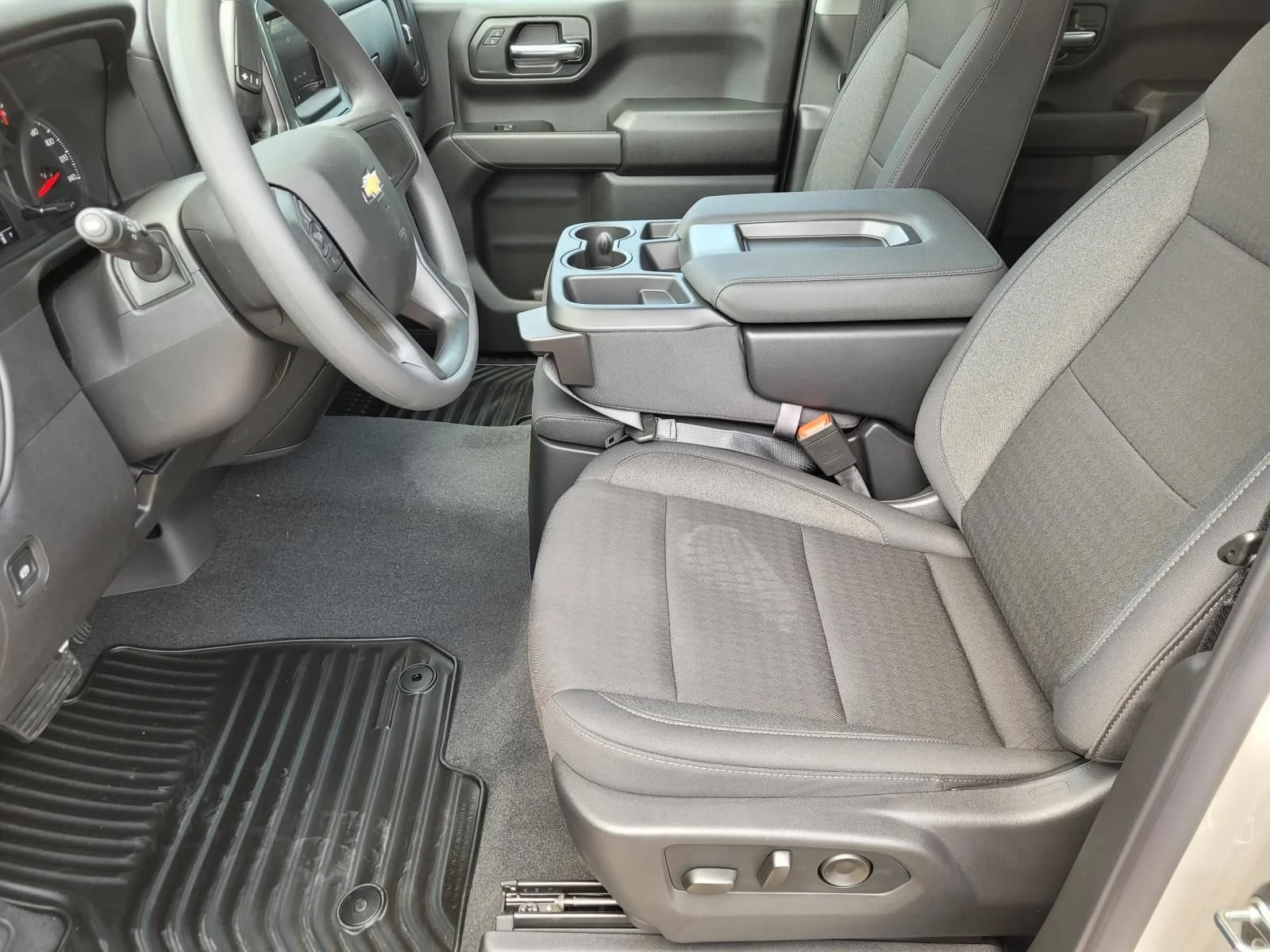 2026 Chevrolet Silverado 1500 Custom - Photo 14
