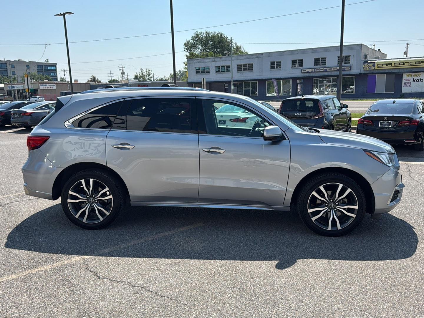 Used 2019 Lunar Silver Metallic Acura w/Advance/Entertainment Pkg image 9