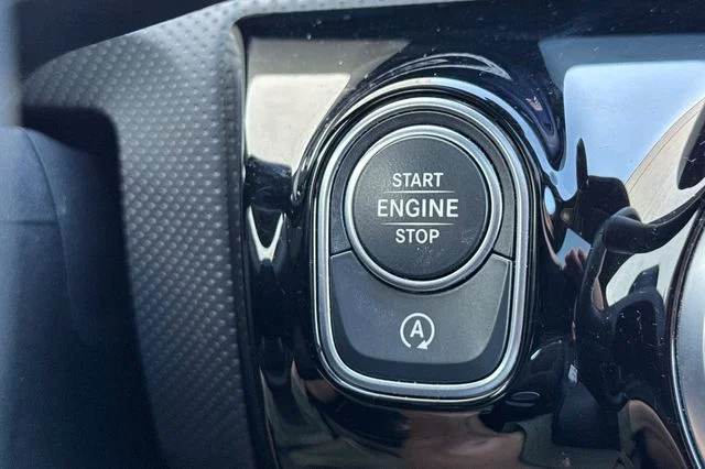 Used 2025  Mercedes-Benz CLA 250 image 24