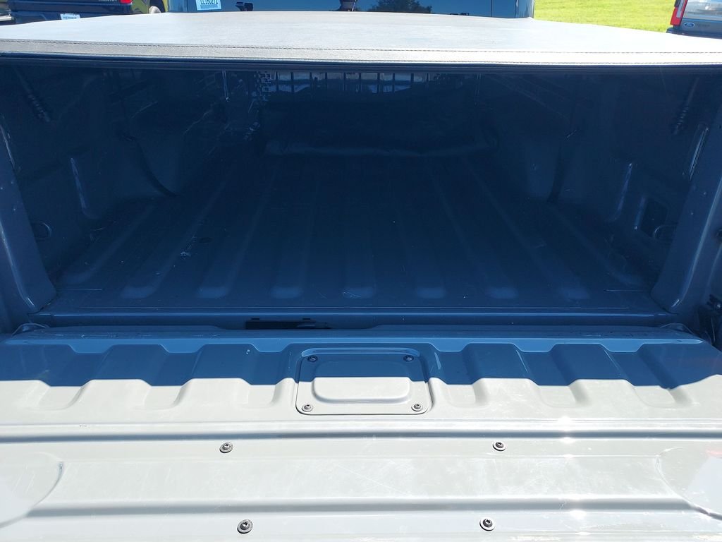 Used 2020 Gray Jeep Overland image 9