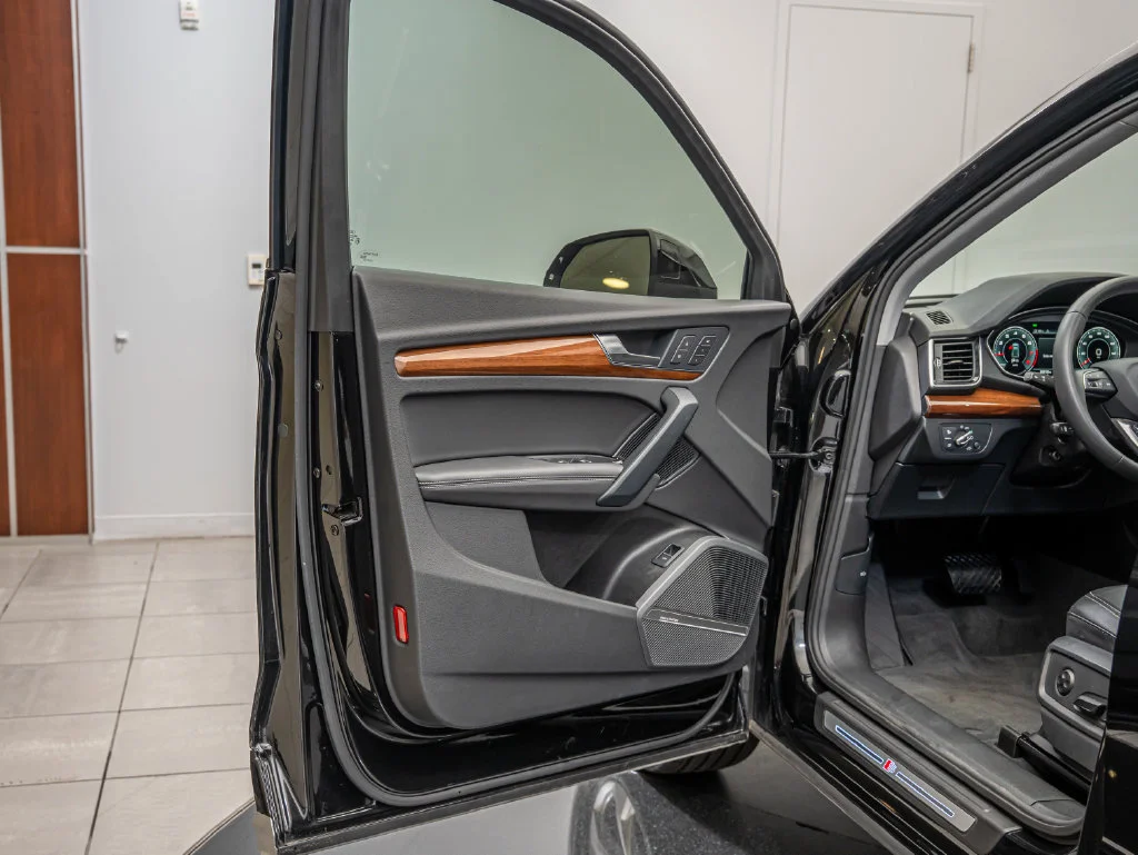 Used 2023 Mythos Black Metallic Audi 45 S line Premium image 29