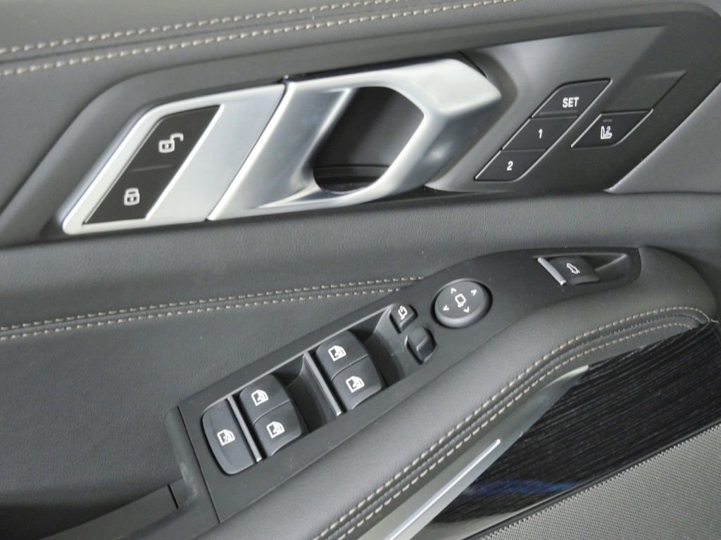 New 2026 Alpine White BMW xDrive40i image 37