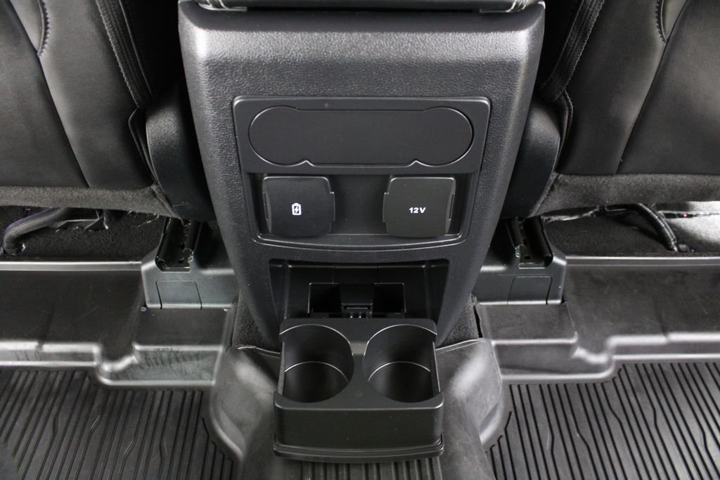 Used 2023 Black Ford XLT image 17