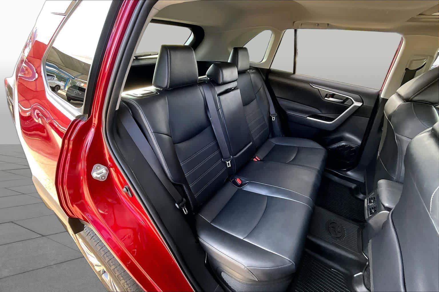 Used 2024 Ruby Flare Pearl Toyota Hybrid XLE Premium image 20