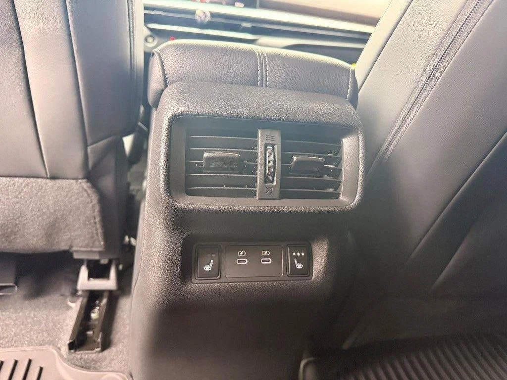 2026 Nissan Murano Platinum - Photo 23