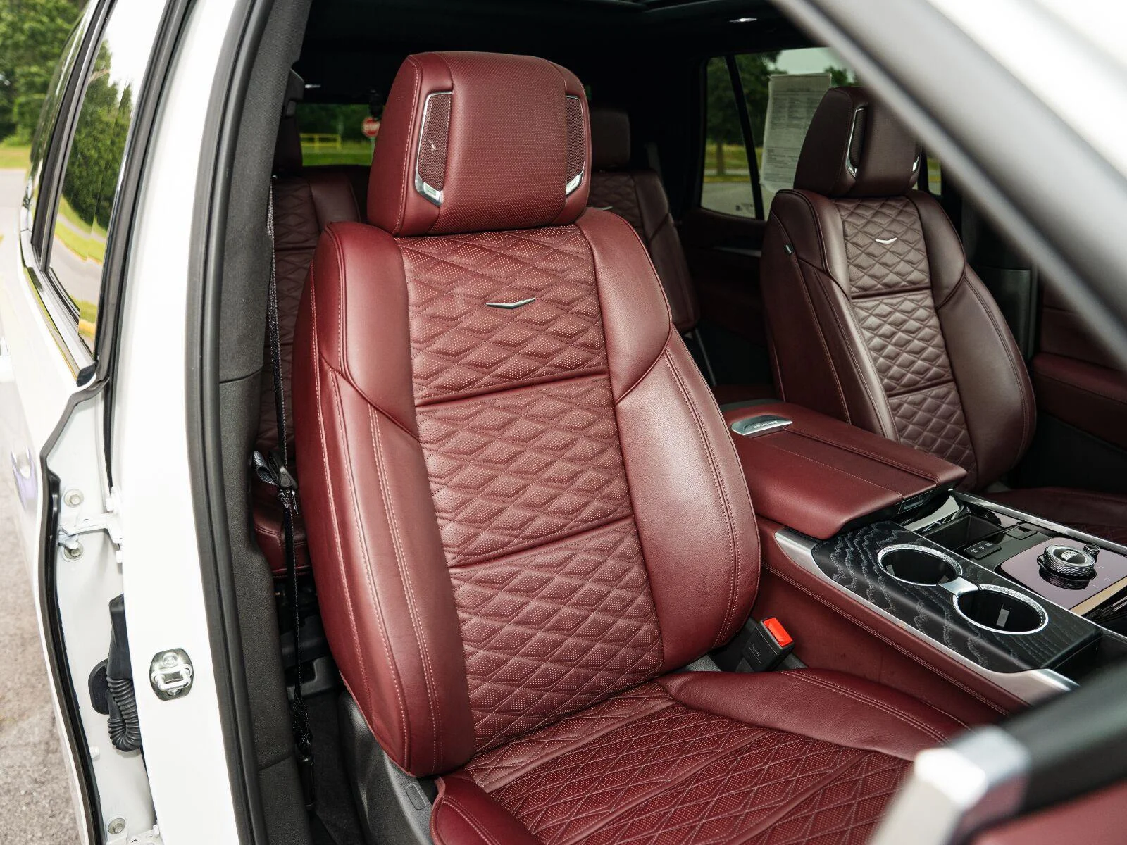 Used 2025 Crystal White Tricoat Cadillac Sport image 47