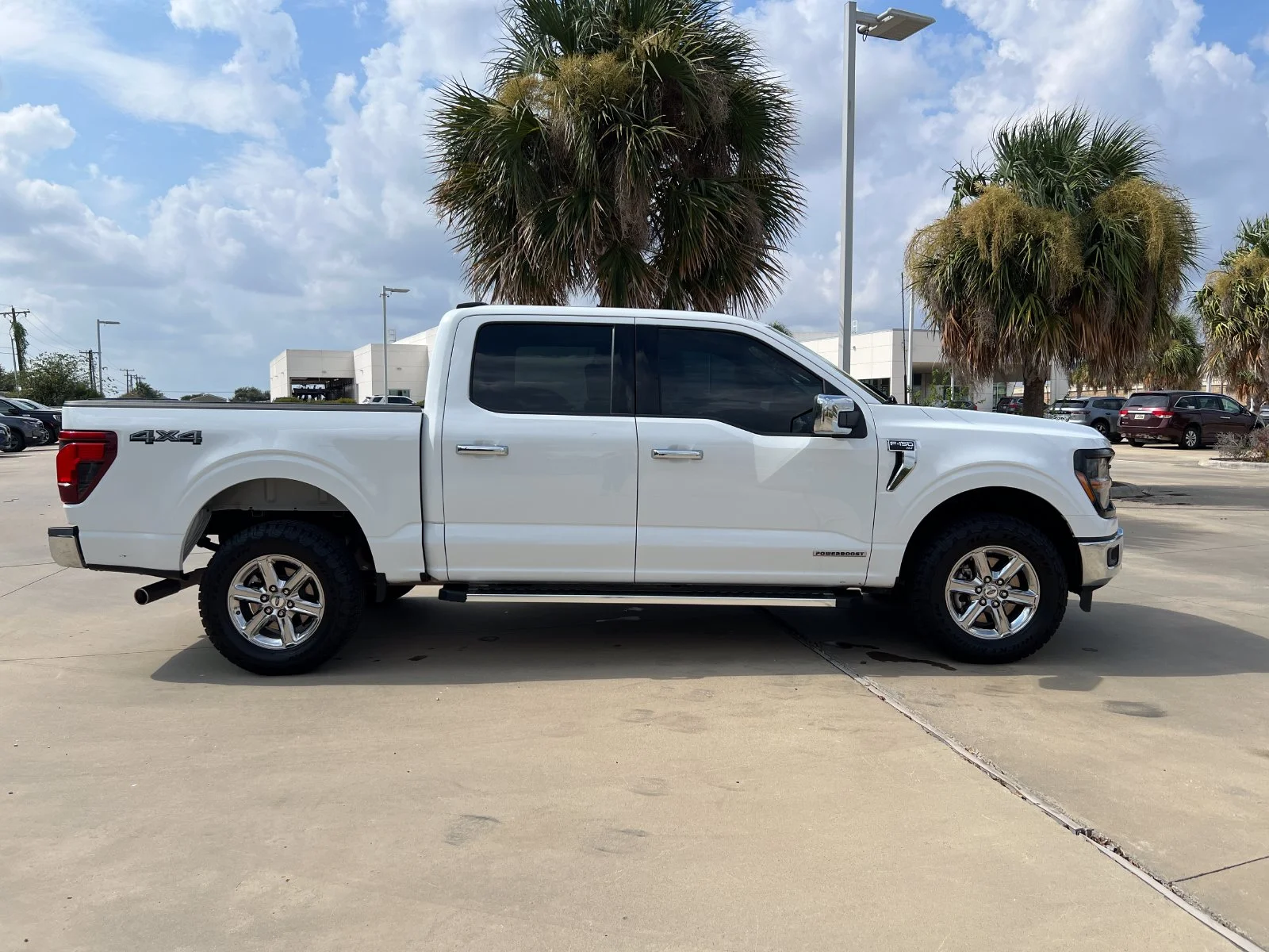 Used 2025 White Ford XLT image 7
