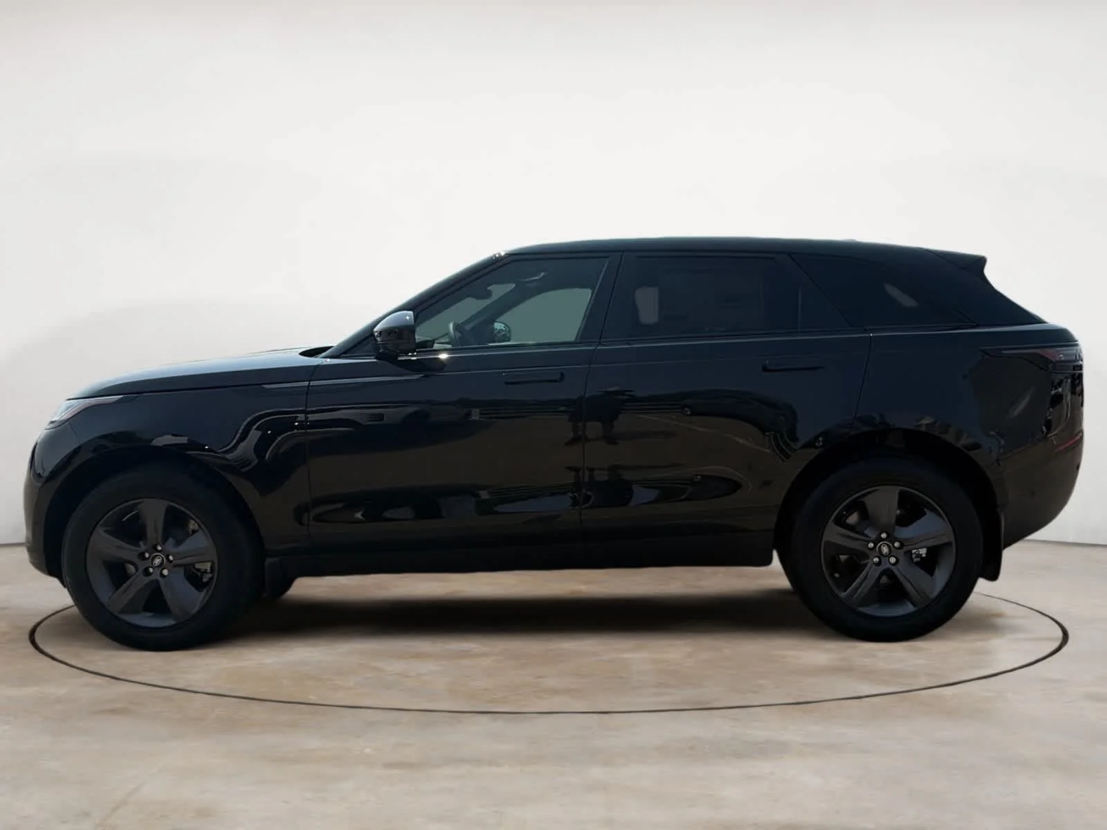 New 2026 Santorini Black Land Rover S image 2