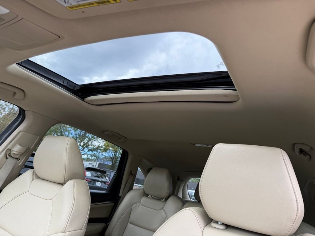 Used 2016 Dark Cherry Pearl Acura 3.5L image 22