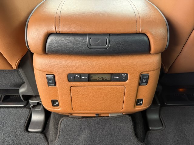 Used 2022 White INFINITI Sensory image 19