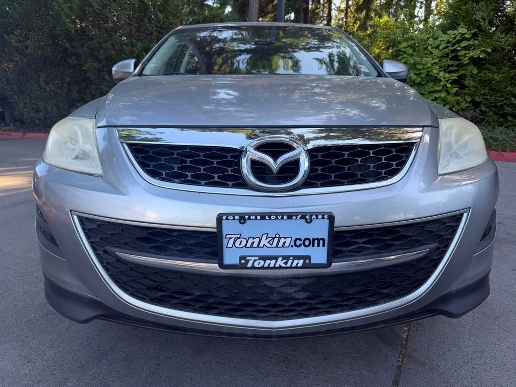Used 2011 Liquid Silver Metallic Mazda Touring image 9