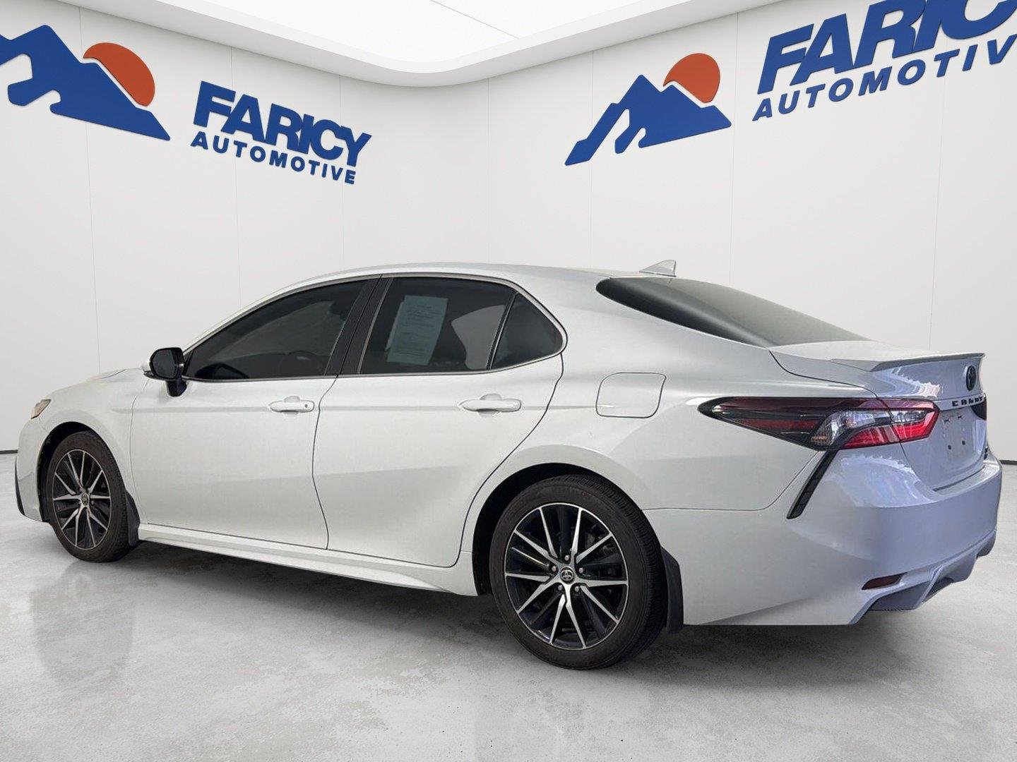 Used 2023 Ice Edge Toyota SE image 31