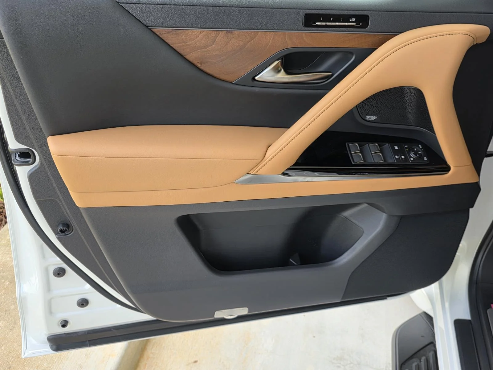 2026 Lexus LX 700h Luxury - Photo 43
