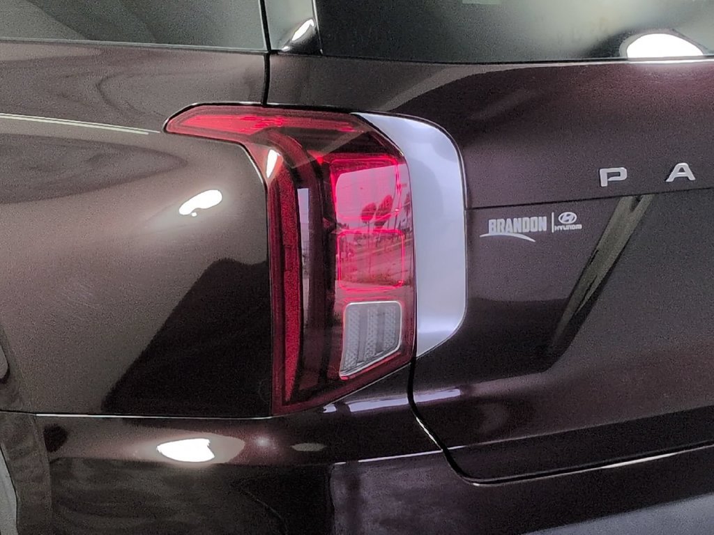 Used 2022 Red Hyundai SEL image 8
