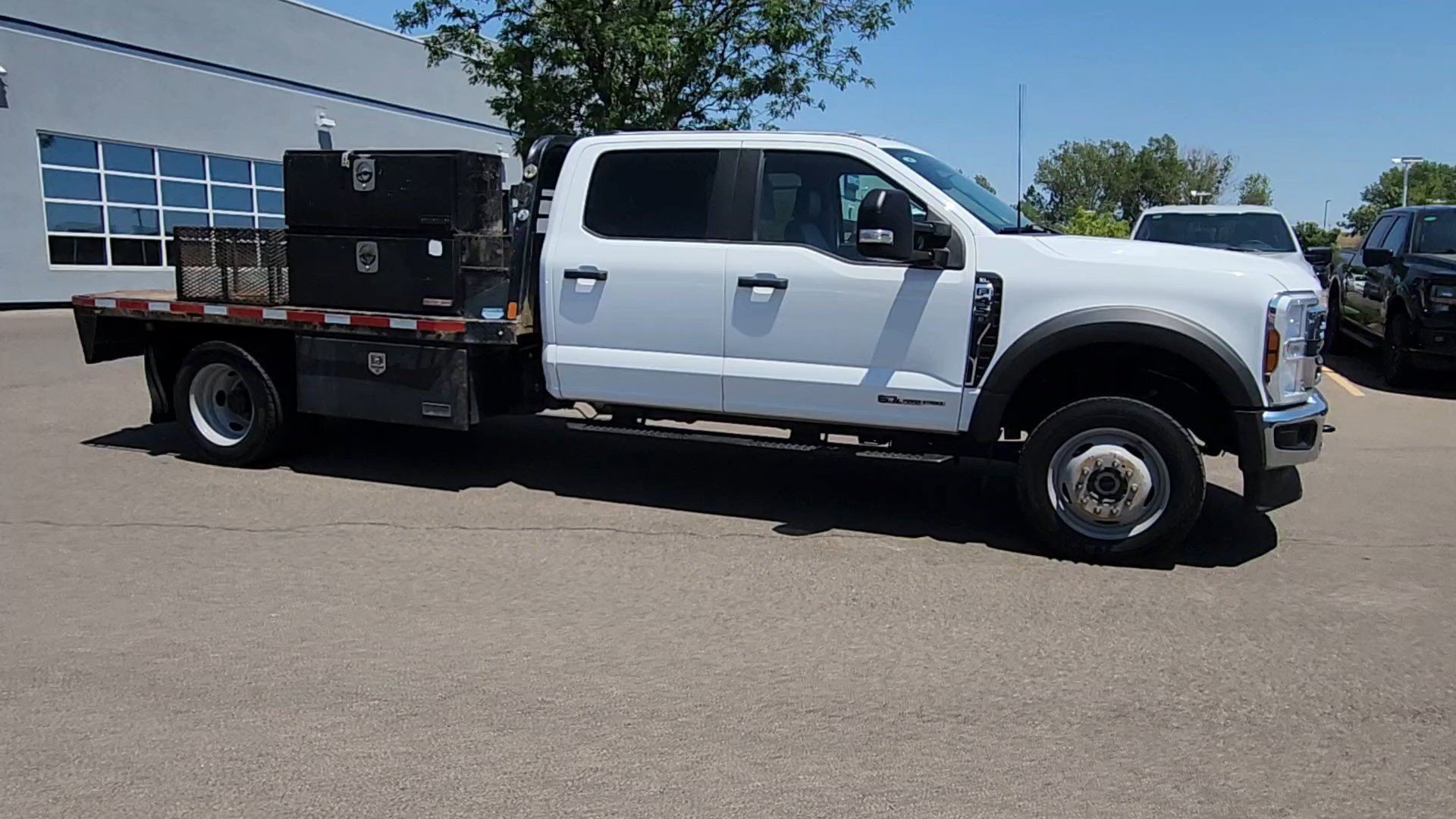 Used 2024 Oxford White Ford XL image 13