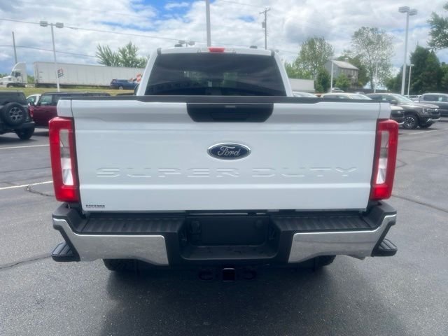 New 2026 Oxford White Ford XLT image 25