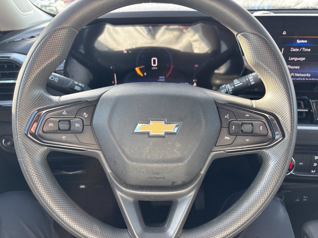 Used 2025 Gray Chevrolet LT image 2