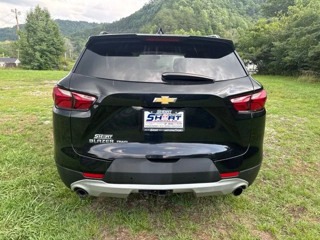 Used 2019 Black Chevrolet Base image 7