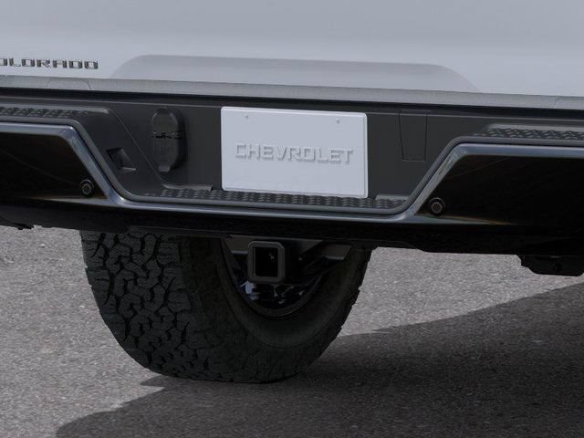 New 2026 Summit White Chevrolet Z71 image 14
