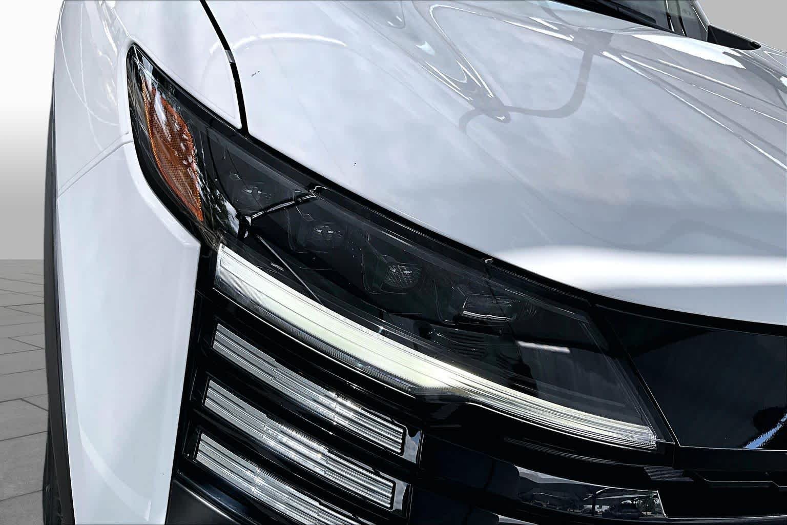 Used 2025 Fresh Powder Nissan SV image 28