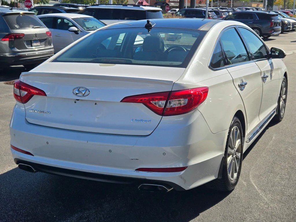 Used 2016 White Hyundai Limited image 10