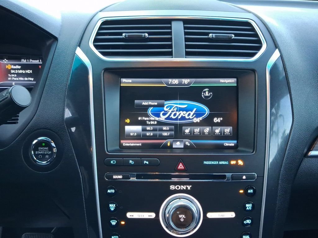 Used 2016 White Ford Limited image 24